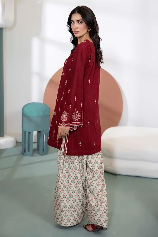 WinterBreezeKhaddar_3_-D21_2 Veloura Embroidered Khaddar Set