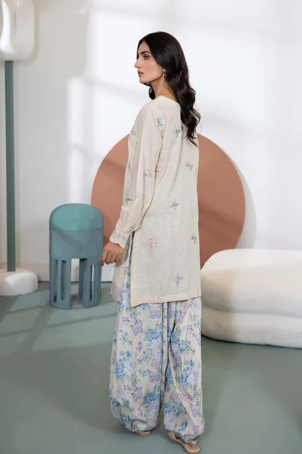 WinterBreezeKhaddar_3_-D24_2 Pearl Embroidered Khaddar Set