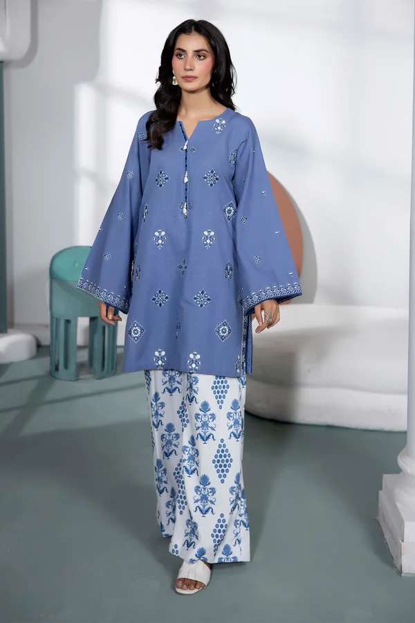 WinterBreezeKhaddar_3_-D25_1 Cobalt Embroidered Khaddar Set