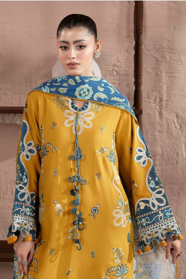 D7_2_f5c714bb-ba61-49f8-9824-da6f26a0c1bf.jpg 3 PIECE - EMBROIDERED دھنک - D07